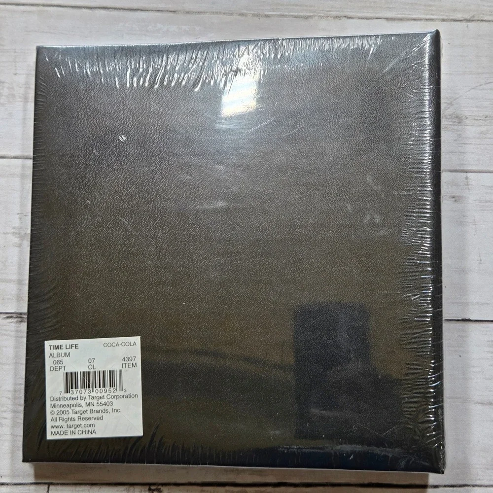 Time Life Coca-Cola Photo Album‎ Vintage Americana Cityscape Black Red